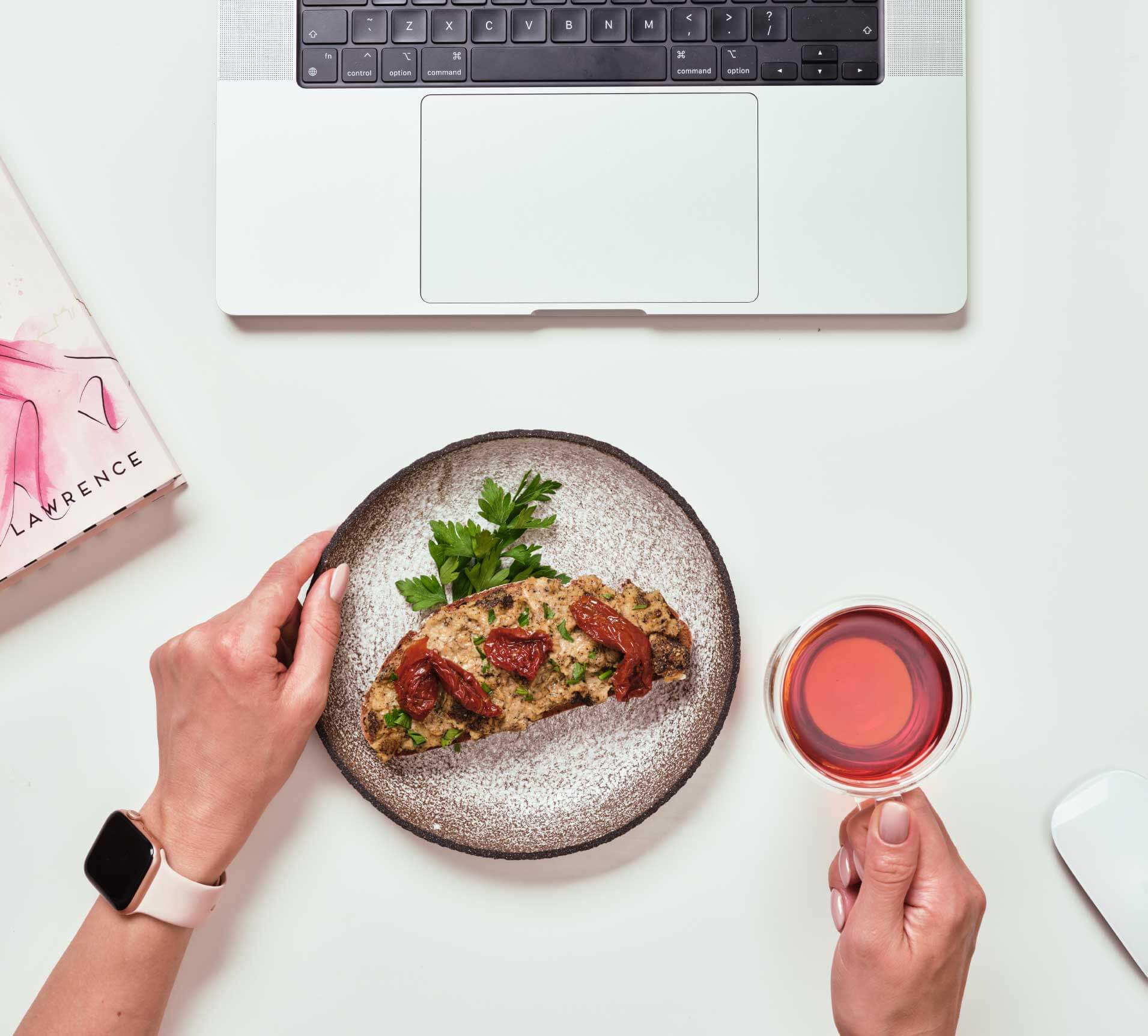 Contact Nuttino by phone, email or form