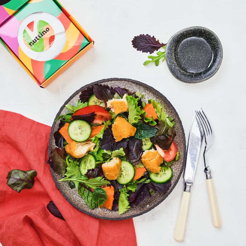 Delicious salad recipes with cashew cheese