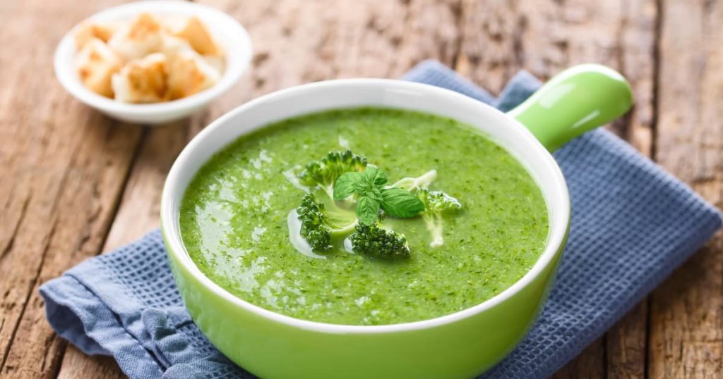 Creamy vegan brocolli soup